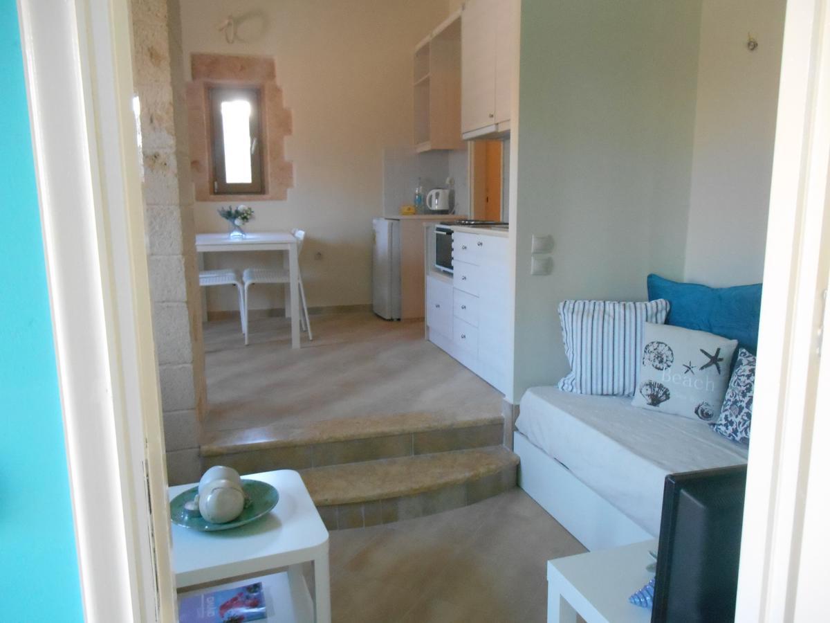 Arapakis Apartment 2 Aegina Экстерьер фото